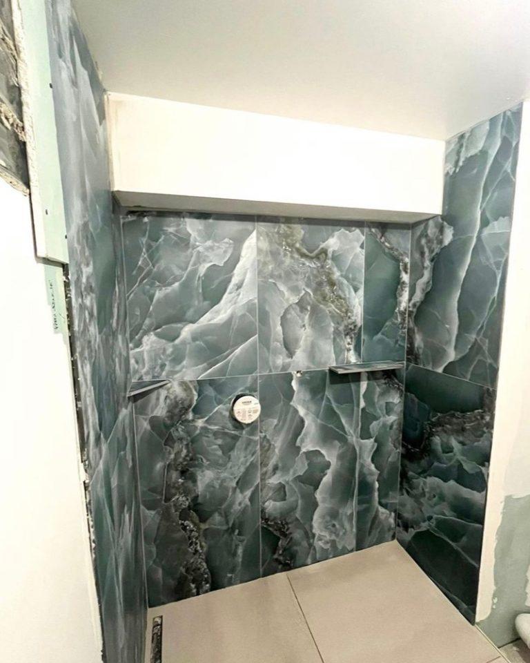 renovation-salle-de-bain-moderne-4