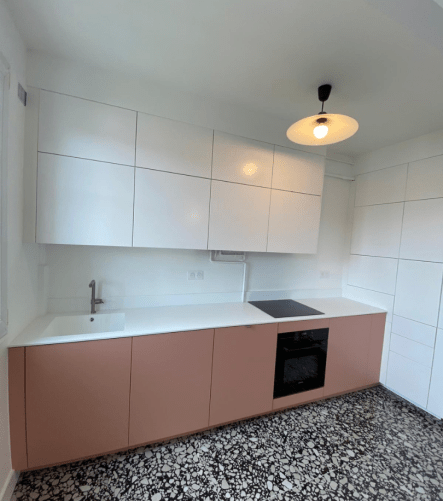 Cuisine rénovée et fonctionnelle dans le 94 avec cuisine équipée sur-mesure